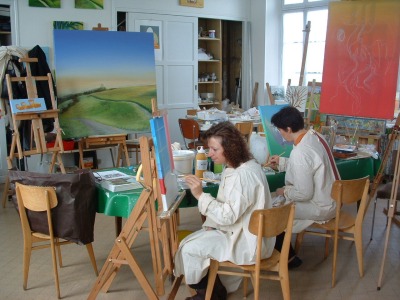 Catherine et Annie, � l'�cole du pommier