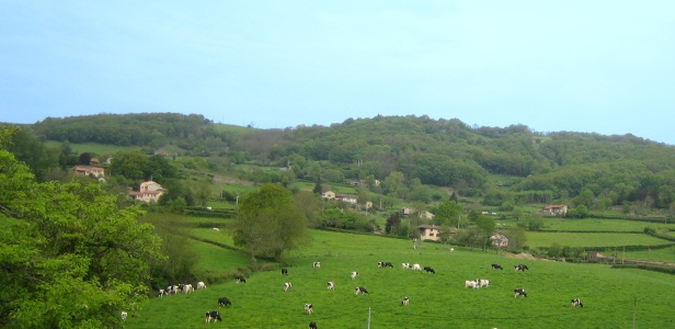 autre panorama, vu du haut de l'�glise de Saint Point. 